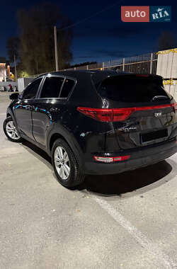 Внедорожник / Кроссовер Kia Sportage 2017 в Днепре