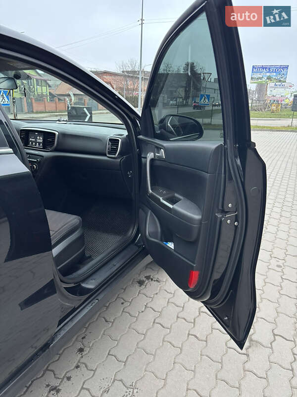 Позашляховик / Кросовер Kia Sportage 2018 в Хмельницькому фото 10 Позашляховик / Кросовер Kia Sportage 2018 в Хмельницькому