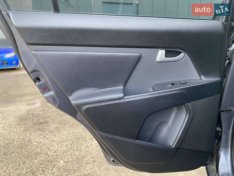 Внедорожник / Кроссовер Kia Sportage 2010 в Львове фото 13 Внедорожник / Кроссовер Kia Sportage 2010 в Львове