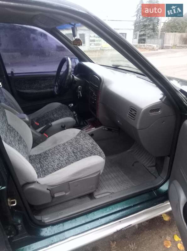 Внедорожник / Кроссовер Kia Sportage 1999 в Макарове