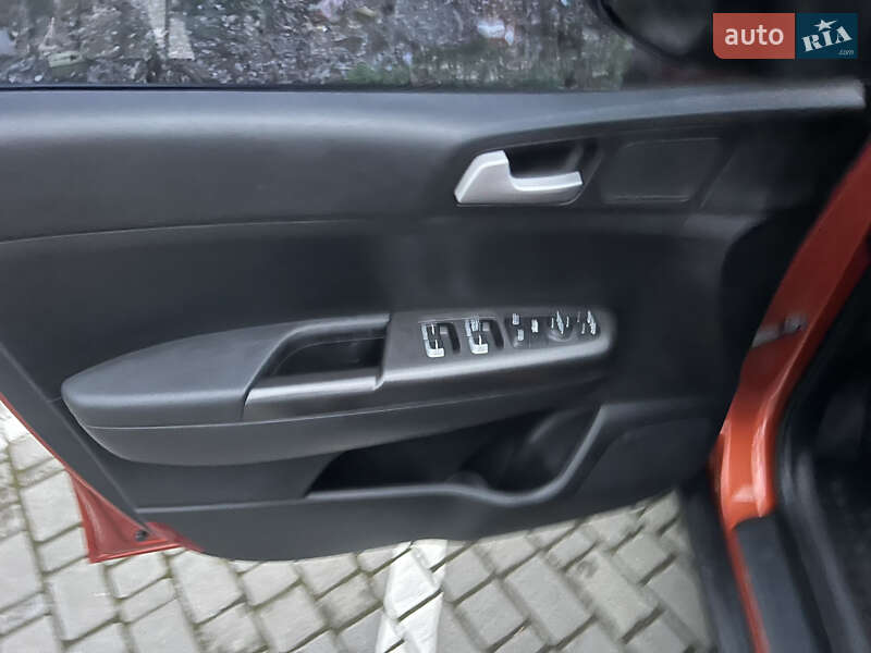 Внедорожник / Кроссовер Kia Sportage 2019 в Киеве