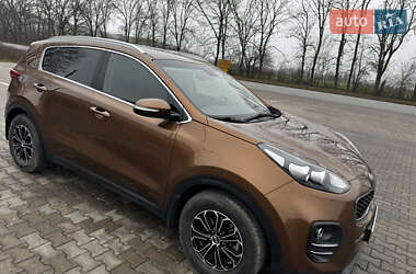 Внедорожник / Кроссовер Kia Sportage 2016 в Каменец-Подольском