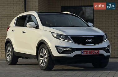 Внедорожник / Кроссовер Kia Sportage 2015 в Радивилове