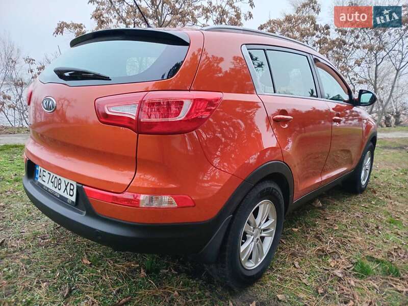 Позашляховик / Кросовер Kia Sportage 2011 в Дніпрі