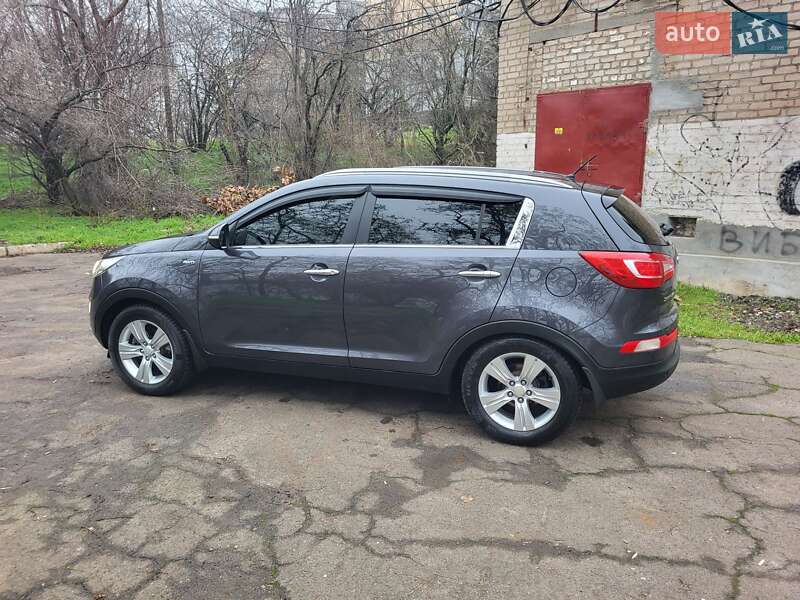 Внедорожник / Кроссовер Kia Sportage 2011 в Кривом Роге