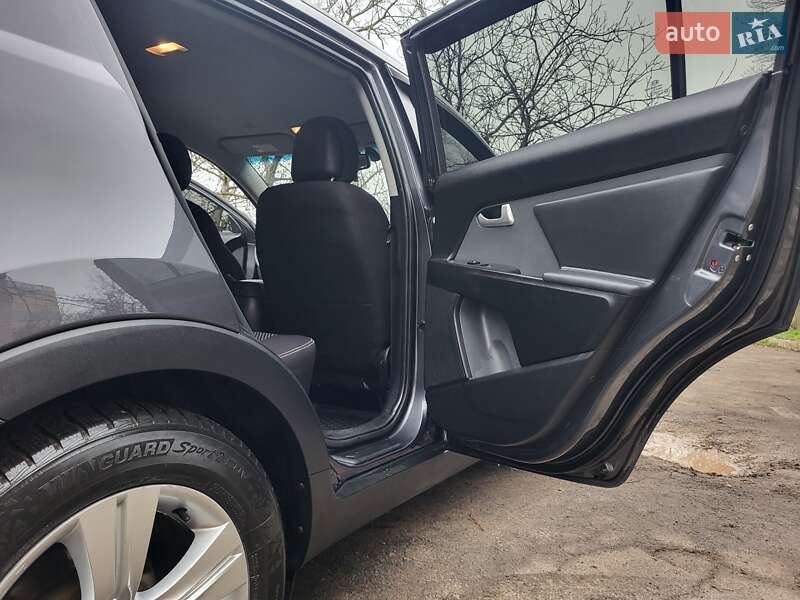 Внедорожник / Кроссовер Kia Sportage 2011 в Кривом Роге