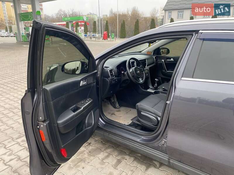 Внедорожник / Кроссовер Kia Sportage 2017 в Виннице фото 6 Внедорожник / Кроссовер Kia Sportage 2017 в Виннице