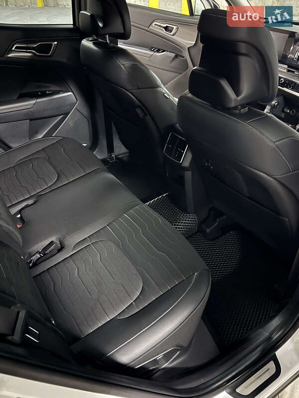 Внедорожник / Кроссовер Kia Sportage 2023 в Тернополе