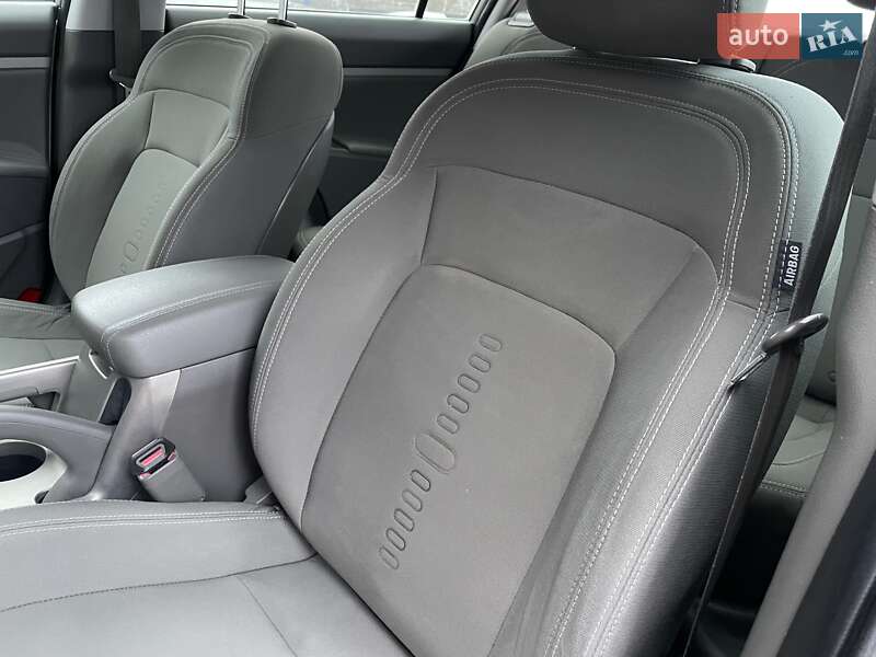 Внедорожник / Кроссовер Kia Sportage 2011 в Ковеле