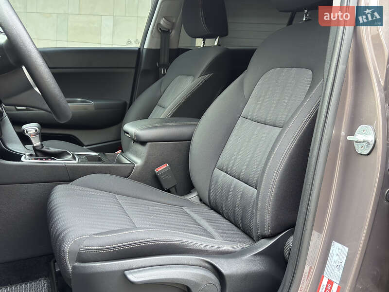 Позашляховик / Кросовер Kia Sportage 2021 в Львові