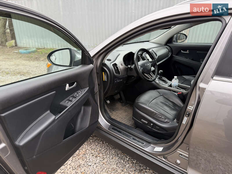 Внедорожник / Кроссовер Kia Sportage 2013 в Одессе