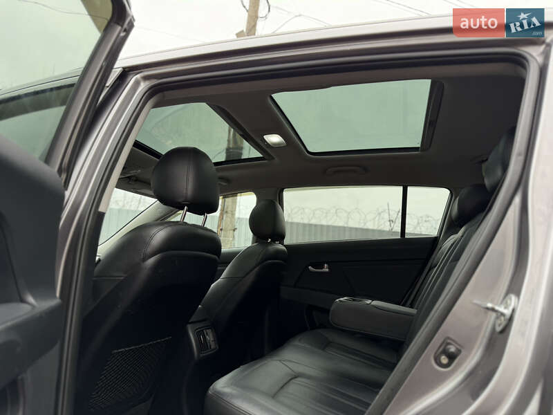 Внедорожник / Кроссовер Kia Sportage 2013 в Одессе