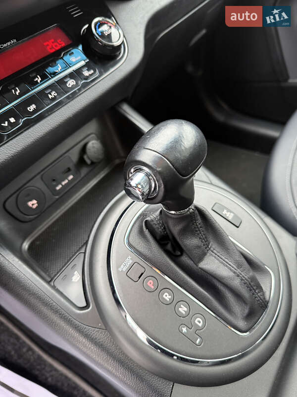 Внедорожник / Кроссовер Kia Sportage 2011 в Виннице