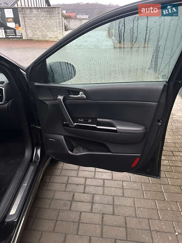 Позашляховик / Кросовер Kia Sportage 2019 в Львові