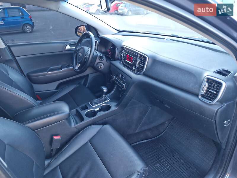 Внедорожник / Кроссовер Kia Sportage 2016 в Кривом Роге фото 13 Внедорожник / Кроссовер Kia Sportage 2016 в Кривом Роге