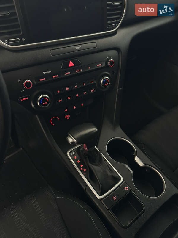 Позашляховик / Кросовер Kia Sportage 2021 в Харкові