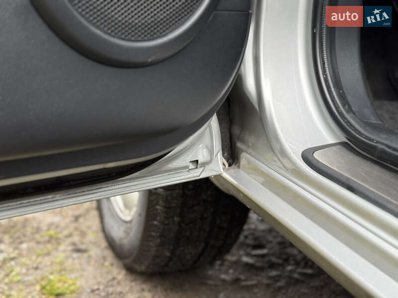 Позашляховик / Кросовер Kia Sportage 2007 в Харкові