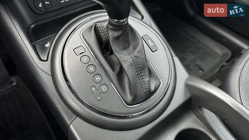 Внедорожник / Кроссовер Kia Sportage 2013 в Дрогобыче