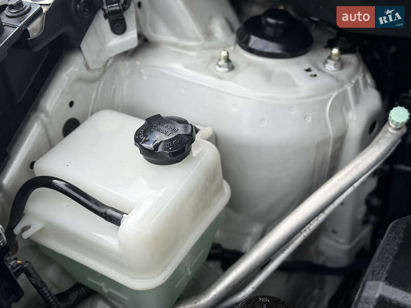 Внедорожник / Кроссовер Kia Sportage 2012 в Берегово