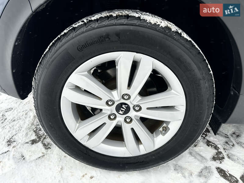 Внедорожник / Кроссовер Kia Sportage 2016 в Львове