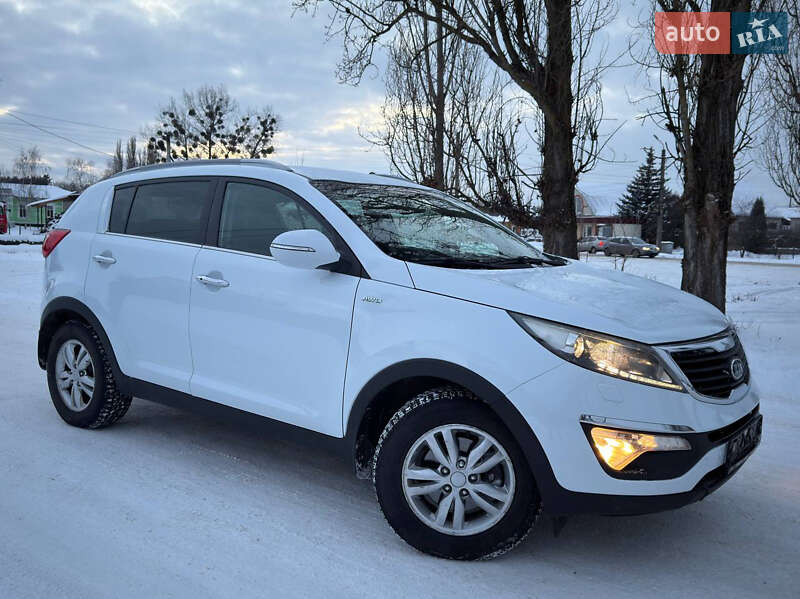 Внедорожник / Кроссовер Kia Sportage 2012 в Киеве