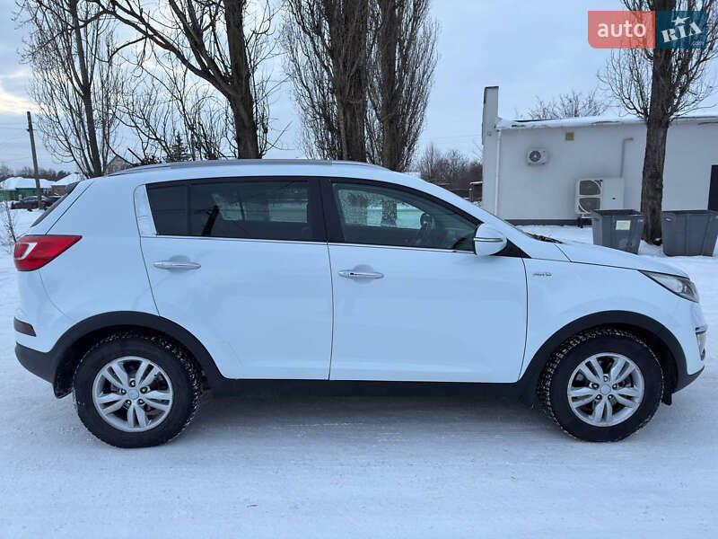 Внедорожник / Кроссовер Kia Sportage 2012 в Киеве