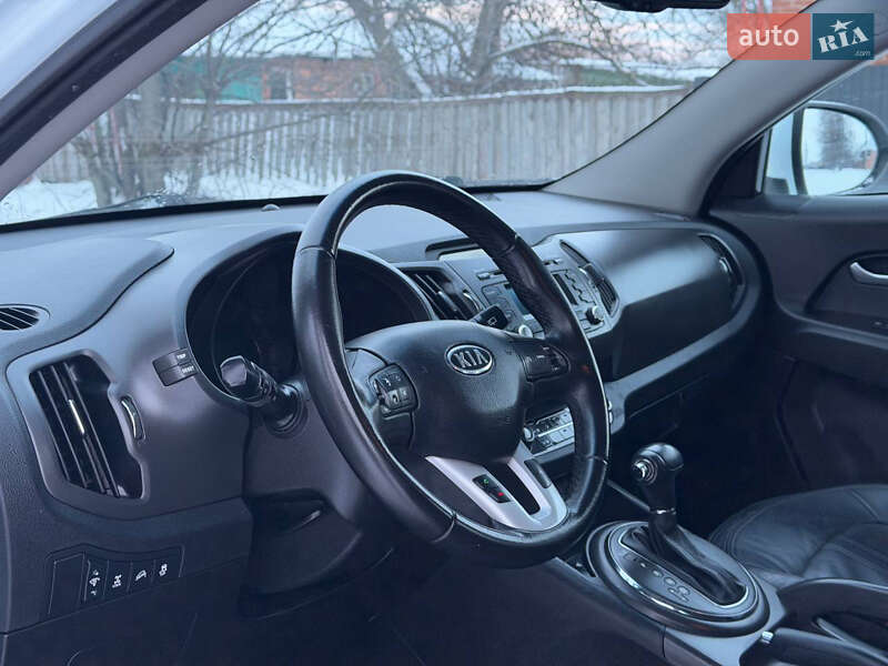 Внедорожник / Кроссовер Kia Sportage 2012 в Киеве