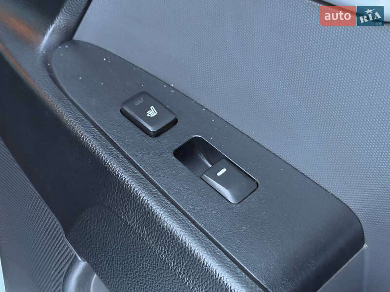 Внедорожник / Кроссовер Kia Sportage 2012 в Киеве