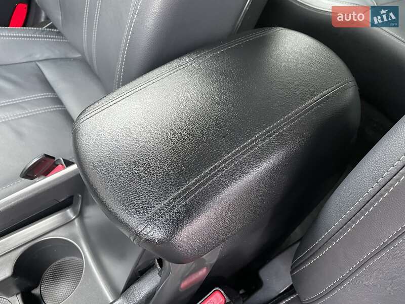 Позашляховик / Кросовер Kia Sportage 2013 в Ковелі