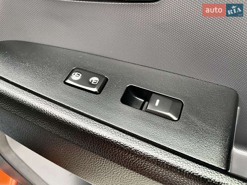 Позашляховик / Кросовер Kia Sportage 2013 в Ковелі