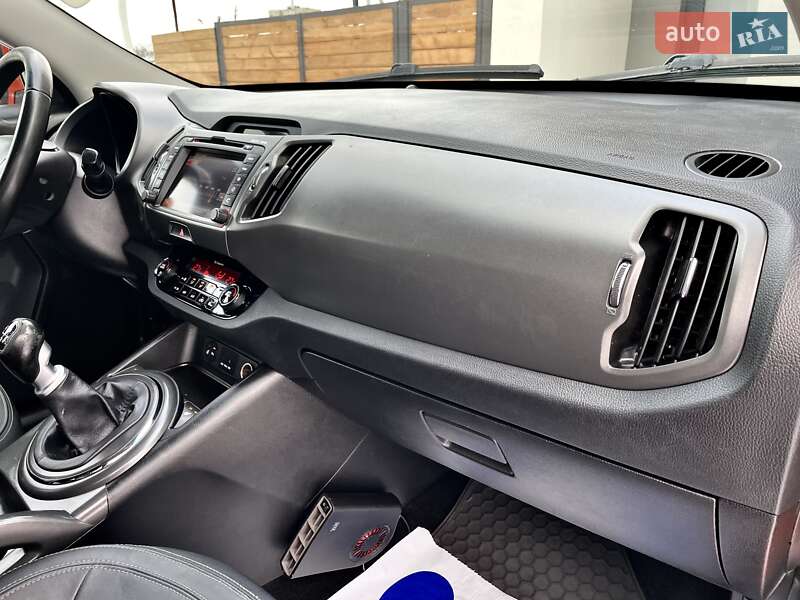 Позашляховик / Кросовер Kia Sportage 2013 в Ковелі