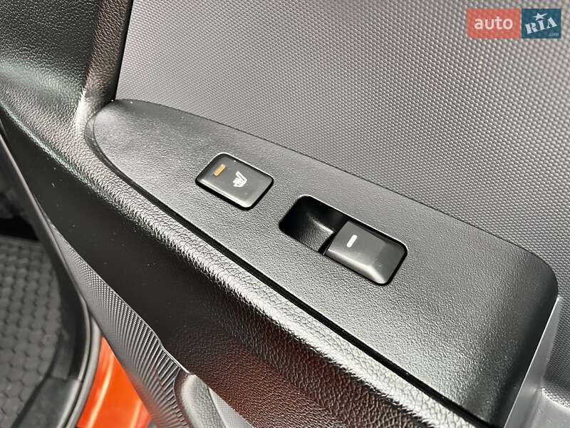 Позашляховик / Кросовер Kia Sportage 2013 в Ковелі