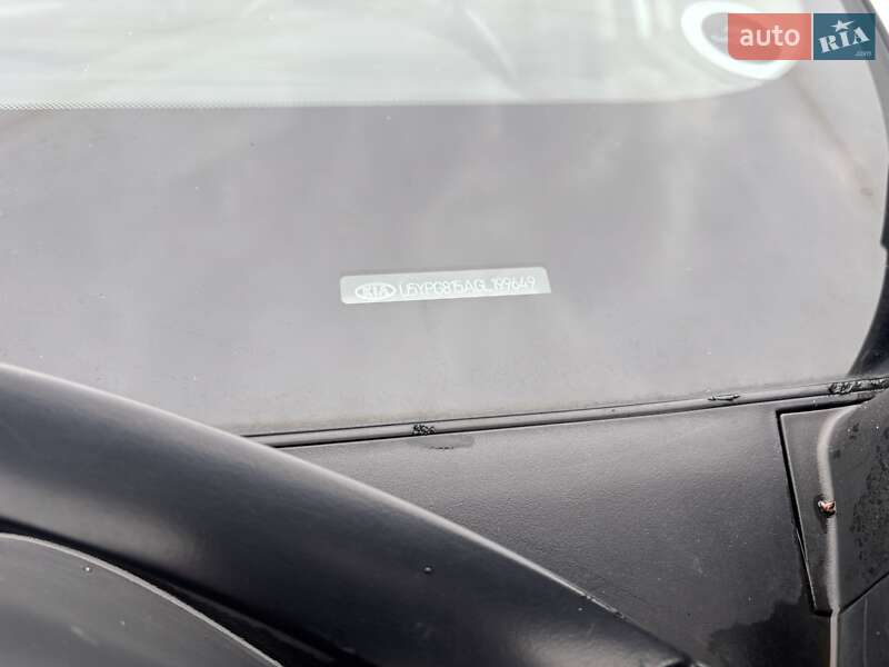 Внедорожник / Кроссовер Kia Sportage 2016 в Шептицькому