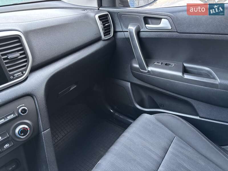 Внедорожник / Кроссовер Kia Sportage 2020 в Краснограде