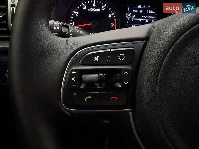 Позашляховик / Кросовер Kia Sportage 2017 в Миколаєві