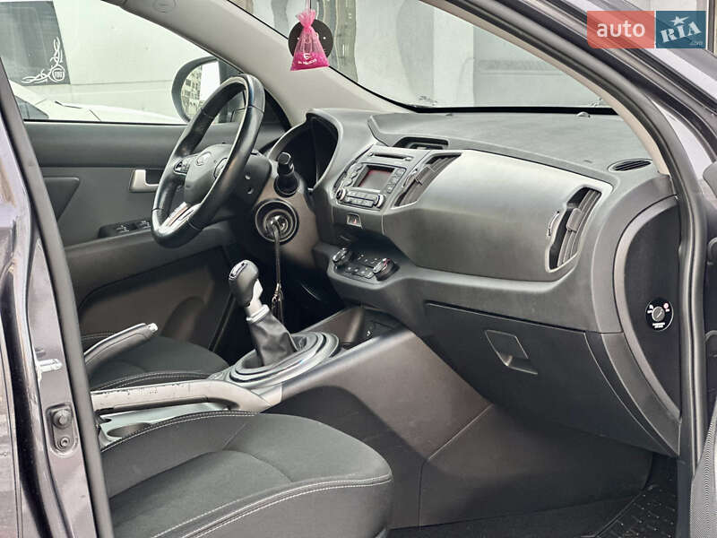 Внедорожник / Кроссовер Kia Sportage 2014 в Черкассах фото 10 Внедорожник / Кроссовер Kia Sportage 2014 в Черкассах