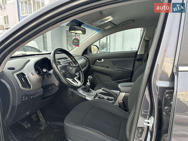 Внедорожник / Кроссовер Kia Sportage 2014 в Черкассах фото 11 Внедорожник / Кроссовер Kia Sportage 2014 в Черкассах