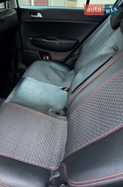 Внедорожник / Кроссовер Kia Sportage 2019 в Чемеровцах