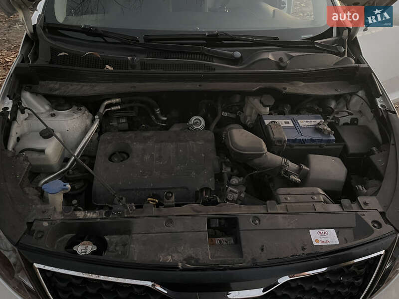 Внедорожник / Кроссовер Kia Sportage 2013 в Киеве