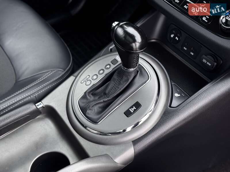 Позашляховик / Кросовер Kia Sportage 2014 в Вінниці