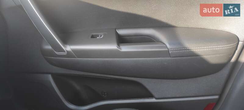 Внедорожник / Кроссовер Kia Sportage 2016 в Киеве фото 27 Внедорожник / Кроссовер Kia Sportage 2016 в Киеве