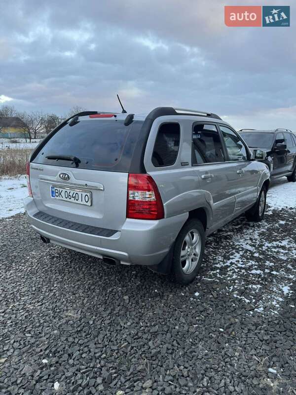 Внедорожник / Кроссовер Kia Sportage 2007 в Вараше