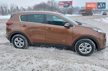Внедорожник / Кроссовер Kia Sportage 2017 в Стрые