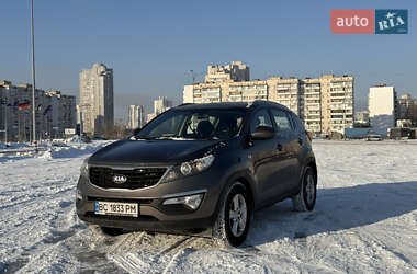 Позашляховик / Кросовер Kia Sportage 2015 в Києві