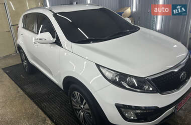 Позашляховик / Кросовер Kia Sportage 2014 в Рівному