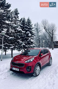 Позашляховик / Кросовер Kia Sportage 2017 в Житомирі