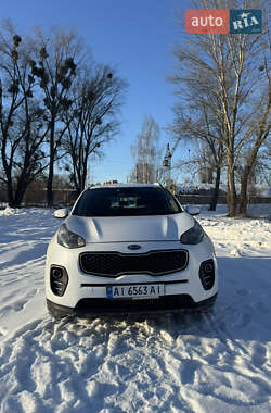 Внедорожник / Кроссовер Kia Sportage 2016 в Киеве