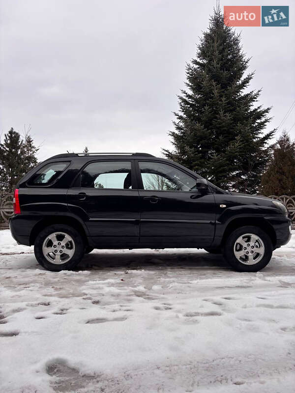 Внедорожник / Кроссовер Kia Sportage 2008 в Ивано-Франковске