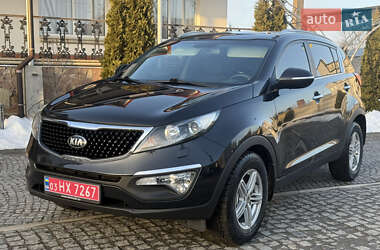 Внедорожник / Кроссовер Kia Sportage 2015 в Золочеве