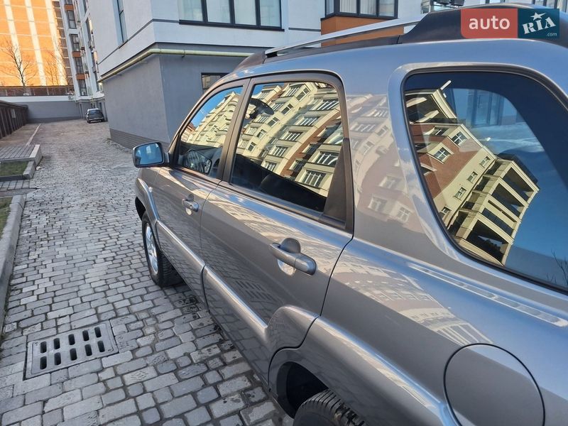 Внедорожник / Кроссовер Kia Sportage 2006 в Ивано-Франковске